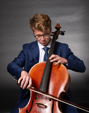 Charlie Snellman, cello