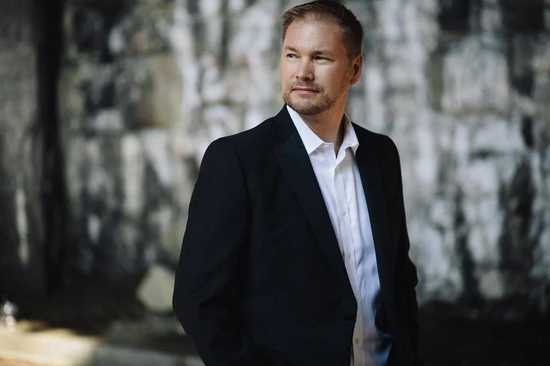 Tyler Duncan, baritone