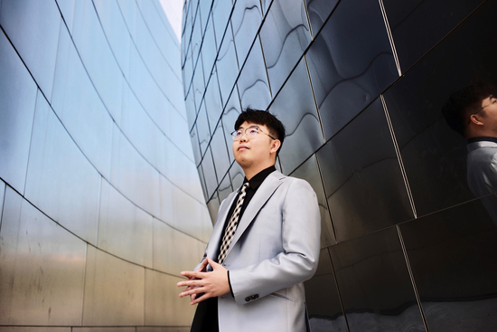 Yanfeng (Tony) Bai, piano
